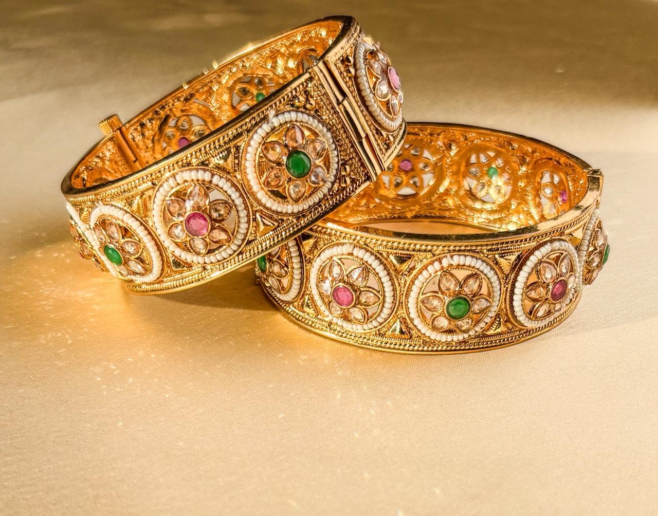 Matte Ruby Emerald Classic Bangle